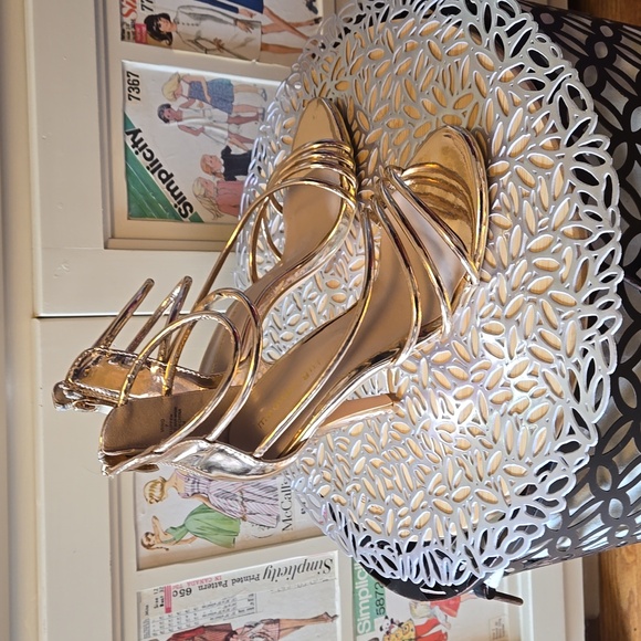 Madden Girl rose gold heeled sandals Sz 7 👡 - Picture 3 of 10